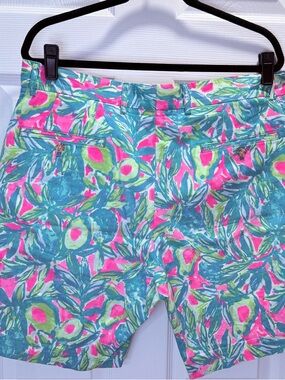 NWOT Lilly Pulitzer Guac & Roll Printed Textured Mens Beaumont Shorts